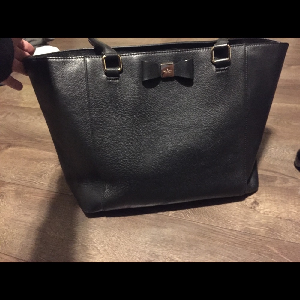 Kate Spade purse (Large)